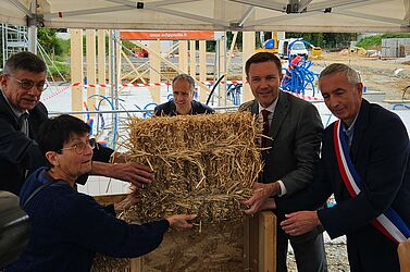 Pose de la première pierre du premier Village d’Enfants SOS du Morbihan à Sarzeau